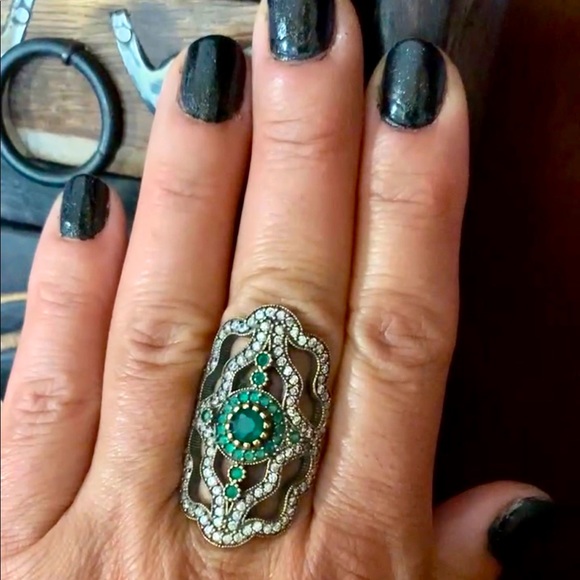 Long Emerald Topaz Silver Antique Style Ring Size 8 - Picture 1 of 6